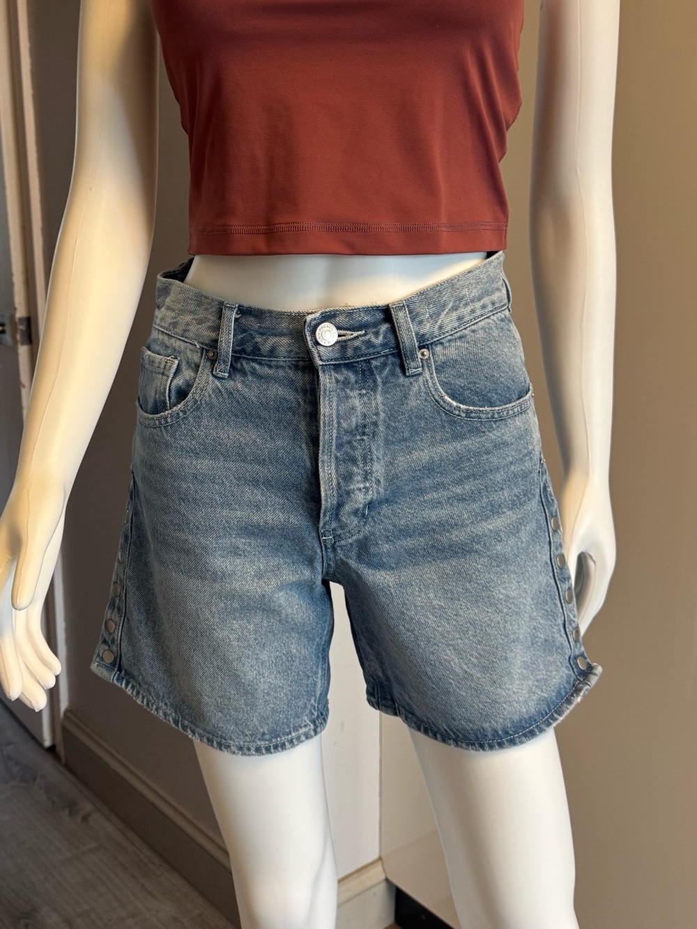 PacSun Light Wash Denim women’s Shorts size 24